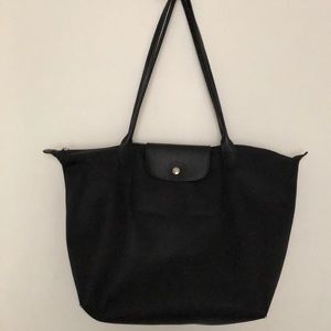 Longchamp Black L Le Pliage - broken zipper